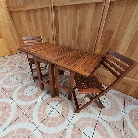 Charmante Maison 1 Avec Terrasse N'1 *