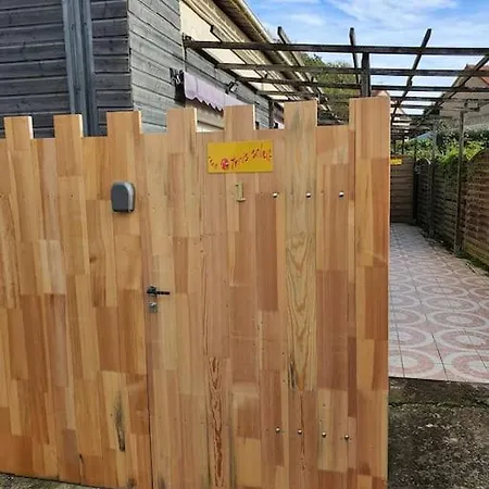 Holiday home Charmante Maison 1 Avec Terrasse N'1 Equihen-Plage