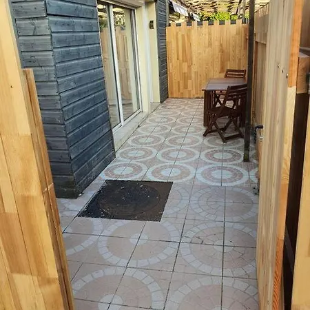 Charmante Maison 1 Avec Terrasse N'1 Feriehus *